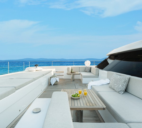 Kokomo Yacht Charter Details Sunreef Charterworld Luxury Superyachts